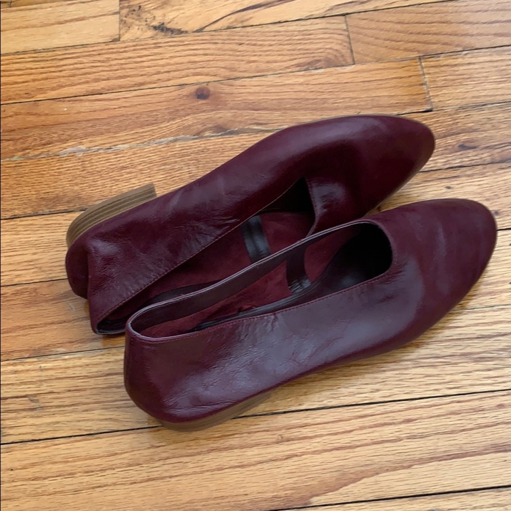 Mango leather flat